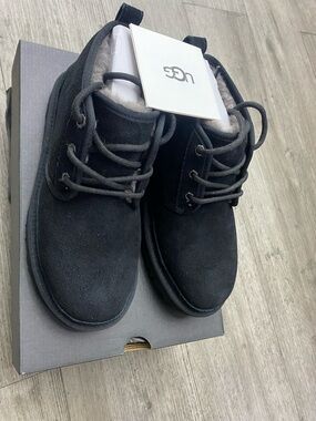 Neumel Black – Men’s Suede Chukka Boots – Casual Comfort